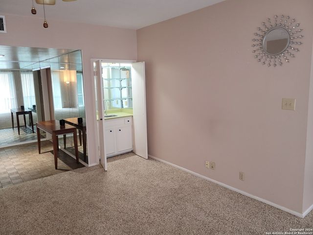 3678 Hidden Dr Apt 901, San Antonio, TX 78217
