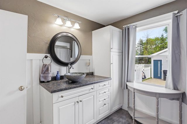 1420 N OWAISSA STREET, Appleton, WI 54911