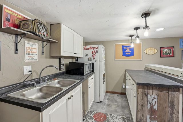 1420 N OWAISSA STREET, Appleton, WI 54911
