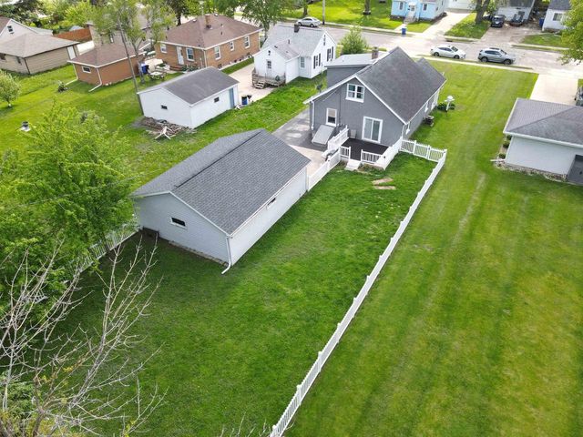 1420 N OWAISSA STREET, Appleton, WI 54911