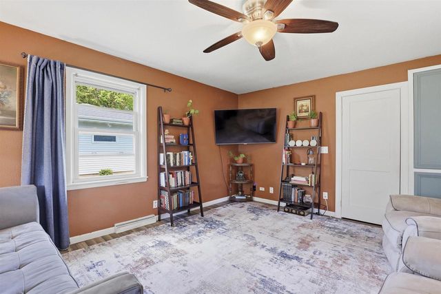 1420 N OWAISSA STREET, Appleton, WI 54911