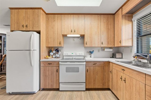 7605 RICHARDSON ROAD, Sarasota, FL 34240