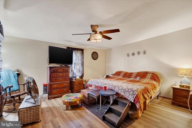 35 KLINE AVE, Manchester, PA 17345