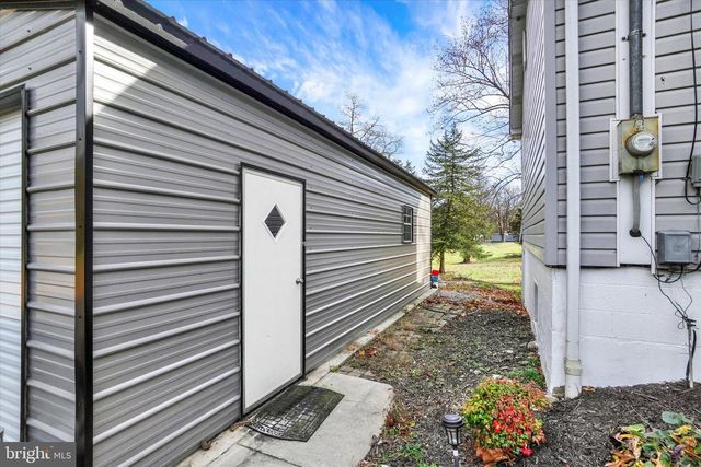 35 KLINE AVE, Manchester, PA 17345