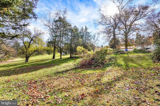 35 KLINE AVE, Manchester, PA 17345