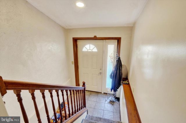 35 KLINE AVE, Manchester, PA 17345