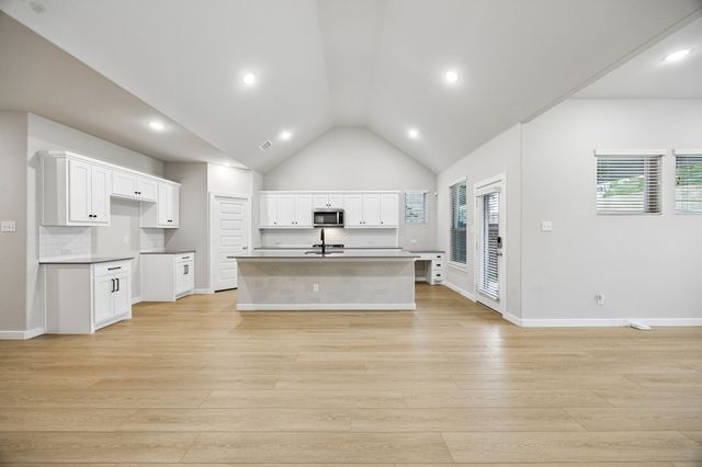 5213 Bellhurst Drive, Princeton, TX 75071