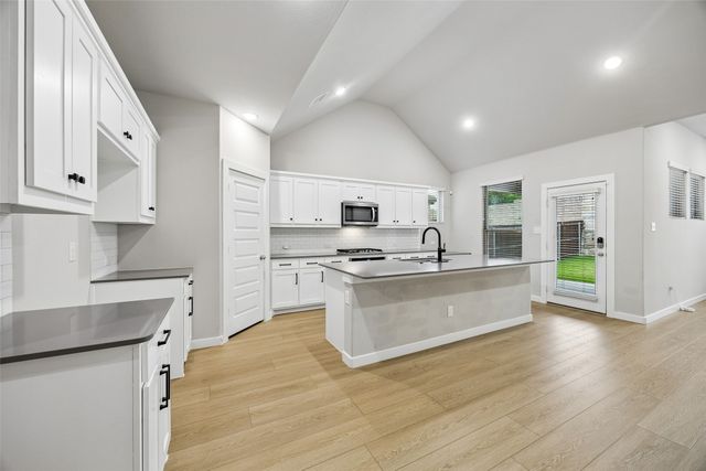 5213 Bellhurst Drive, Princeton, TX 75071