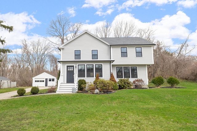 36 Fisher Road, Southborough, MA 01772