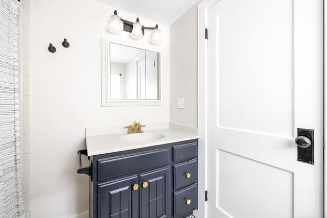 36 Fisher Road, Southborough, MA 01772