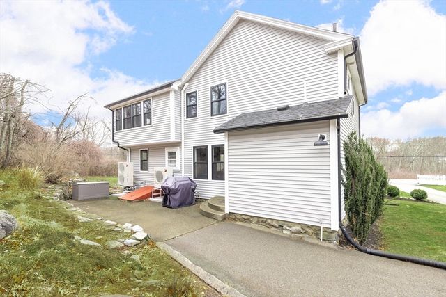 36 Fisher Road, Southborough, MA 01772