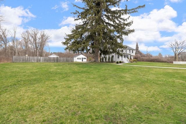 36 Fisher Road, Southborough, MA 01772