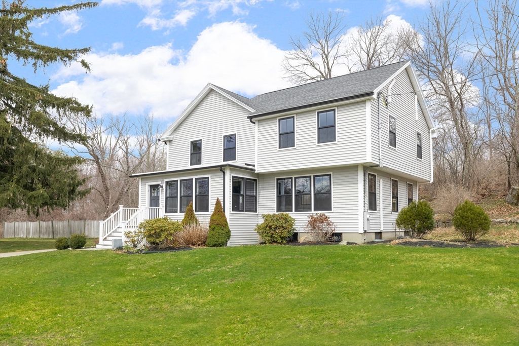 36 Fisher Road, Southborough, MA 01772
