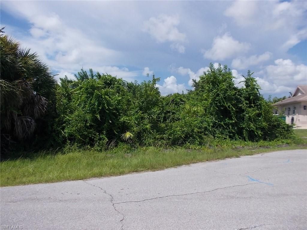 140 Swan DR, ROTONDA WEST, FL 33947 — photo 3