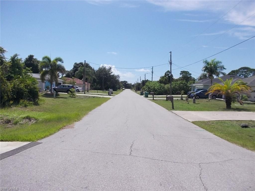140 Swan DR, ROTONDA WEST, FL 33947 — photo 4
