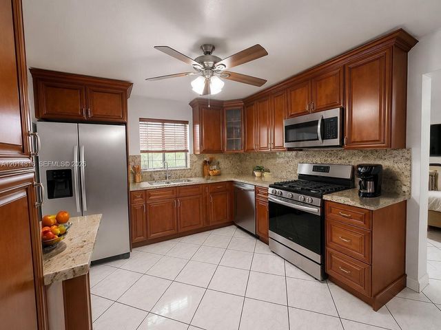 951 E 18th Street, Hialeah, FL 33013