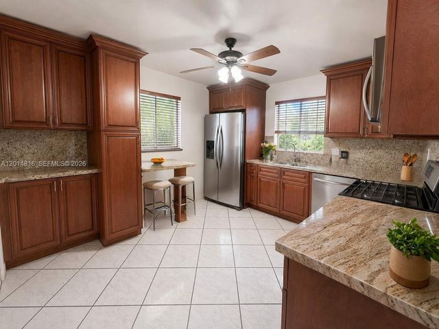 951 E 18th Street, Hialeah, FL 33013