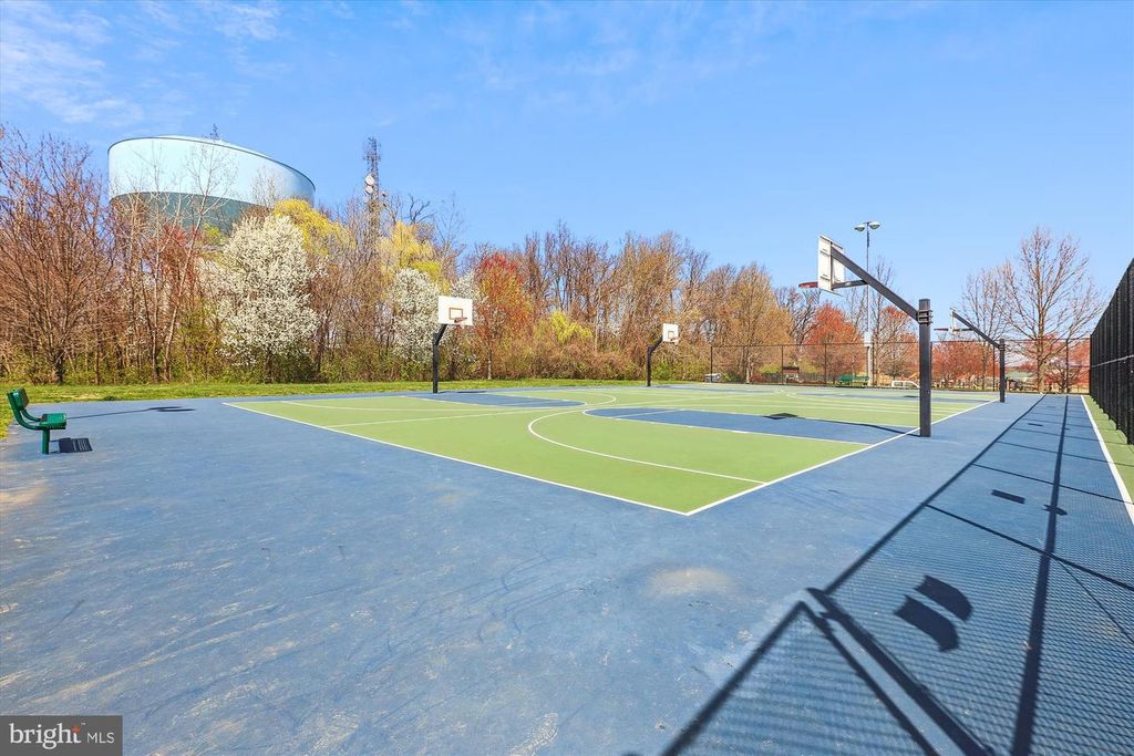 721 ROLLING FIELDS WAY, Rockville, MD 20850