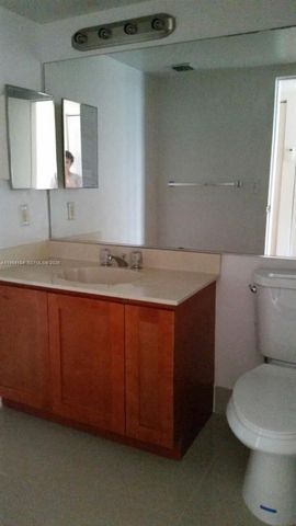 7601 E Treasure Dr 915, North Bay Village, FL 33141