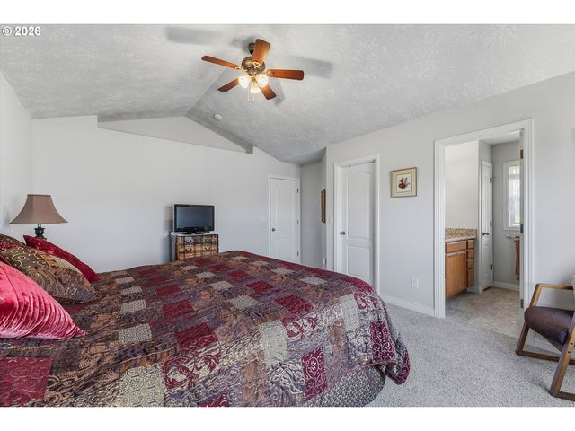 1967 Nw PENNY Ln, Mc Minnville, OR 97128