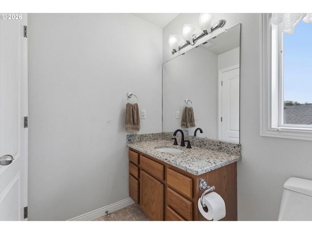 1967 Nw PENNY Ln, Mc Minnville, OR 97128