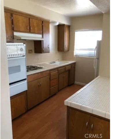 5126 W El Segundo Boulevard, Hawthorne, CA 90250