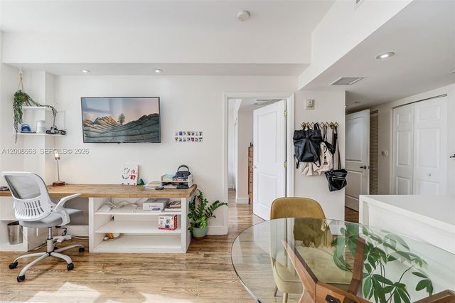 111 E Flagler St 708, Miami, FL 33131