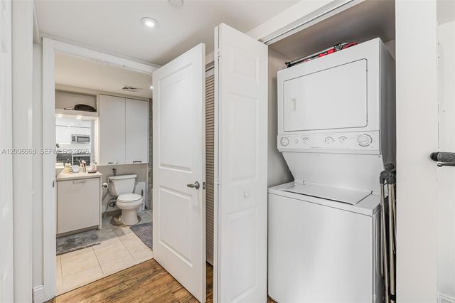 111 E Flagler St 708, Miami, FL 33131