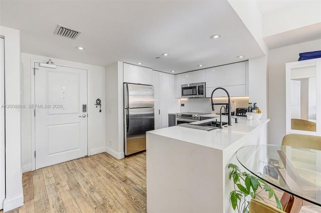 111 E Flagler St 708, Miami, FL 33131