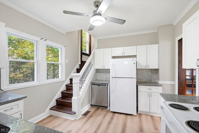 17930 Chagrin Boulevard, Shaker Heights, OH 44122