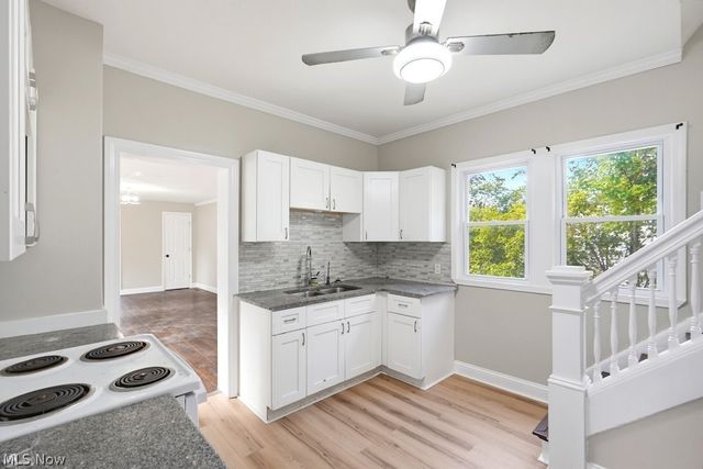 17930 Chagrin Boulevard, Shaker Heights, OH 44122