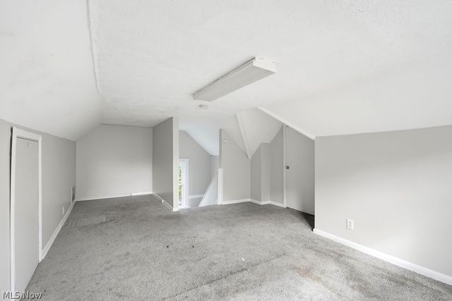 17930 Chagrin Boulevard, Shaker Heights, OH 44122