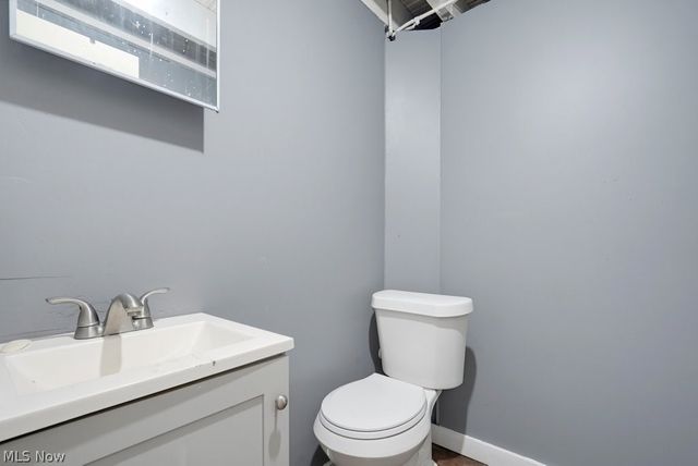 17930 Chagrin Boulevard, Shaker Heights, OH 44122
