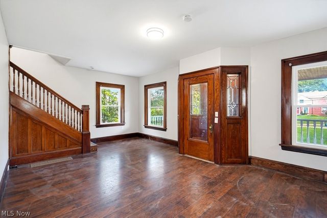 17930 Chagrin Boulevard, Shaker Heights, OH 44122