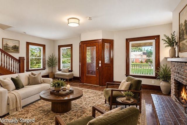 17930 Chagrin Boulevard, Shaker Heights, OH 44122