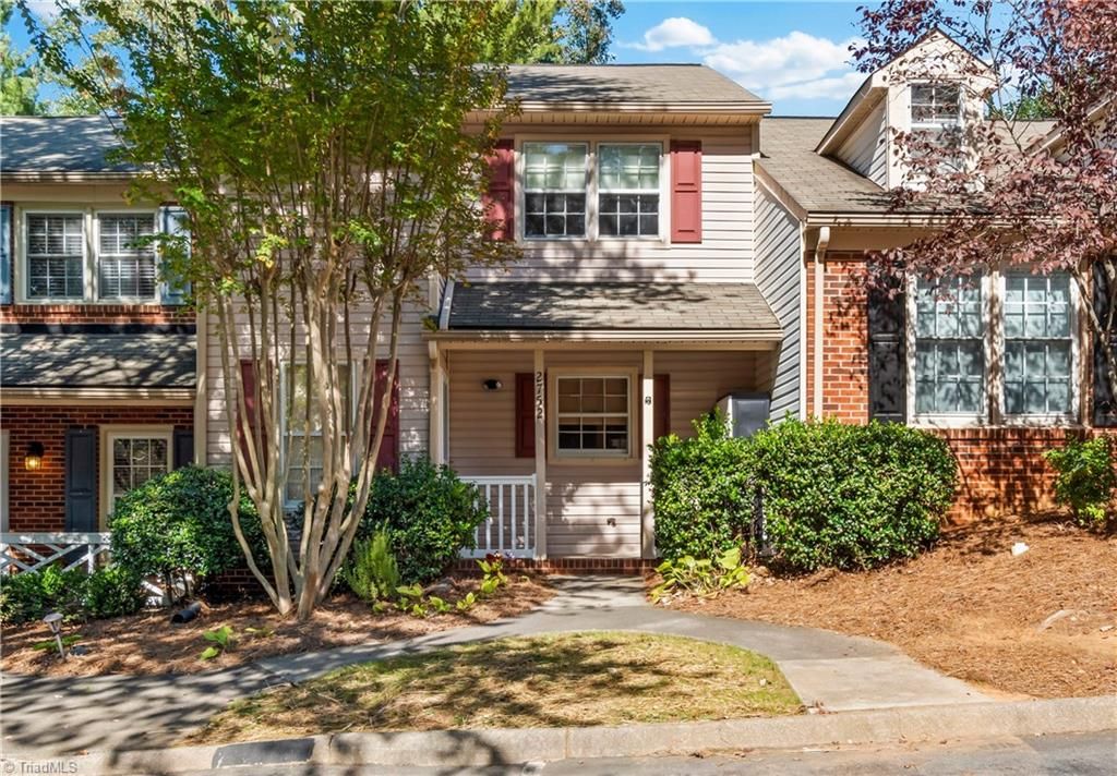 2752 Windy Crossing, Winston-salem, NC 27127