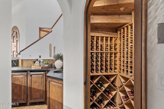 9820 E THOMPSON PEAK Parkway 648, Scottsdale, AZ 85255