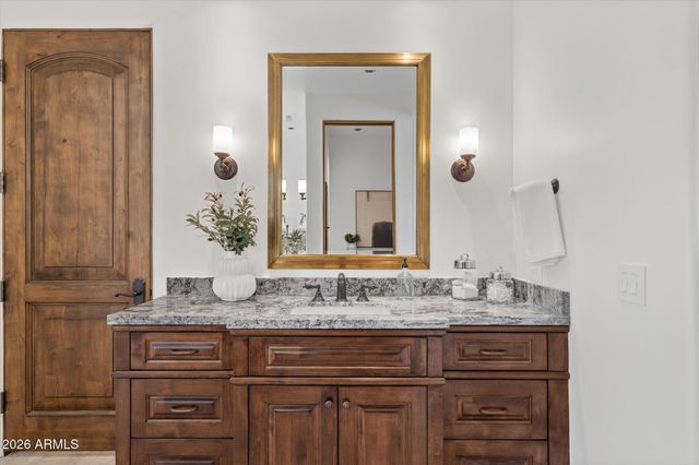 9820 E THOMPSON PEAK Parkway 648, Scottsdale, AZ 85255