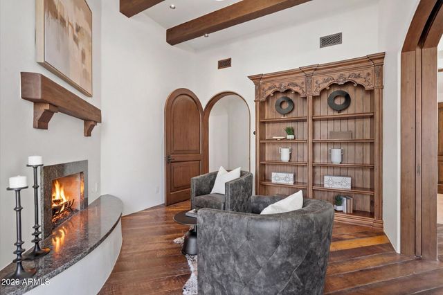 9820 E THOMPSON PEAK Parkway 648, Scottsdale, AZ 85255