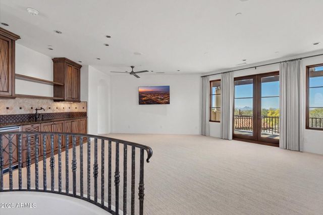 9820 E THOMPSON PEAK Parkway 648, Scottsdale, AZ 85255