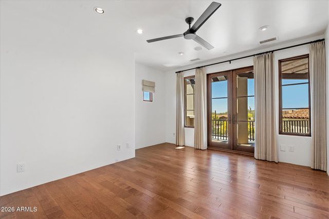 9820 E THOMPSON PEAK Parkway 648, Scottsdale, AZ 85255