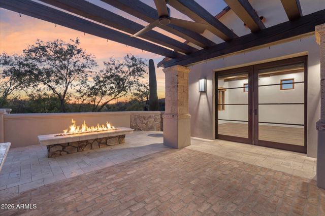 9820 E THOMPSON PEAK Parkway 648, Scottsdale, AZ 85255