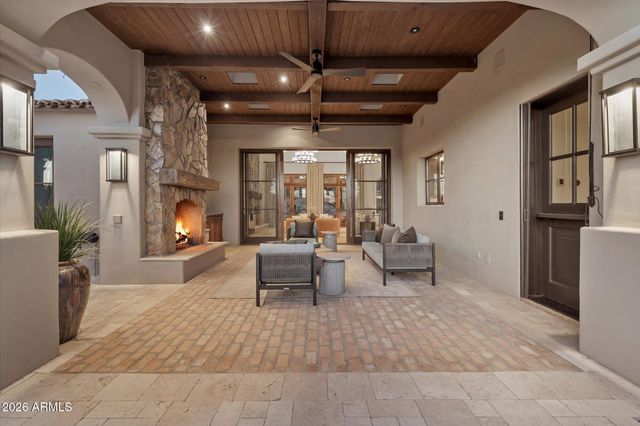 9820 E THOMPSON PEAK Parkway 648, Scottsdale, AZ 85255