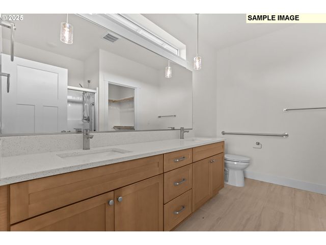 2243 E OTTER Loop 58, La Center, WA 98629