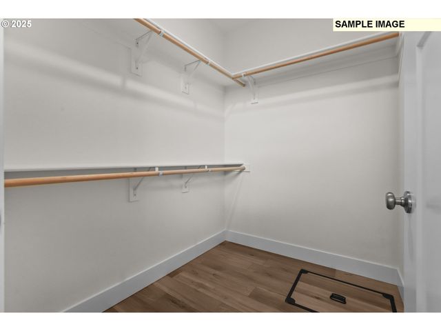 2243 E OTTER Loop 58, La Center, WA 98629