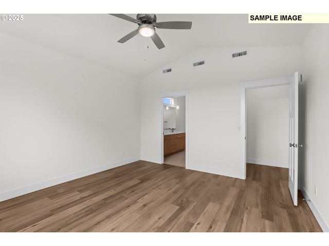 2243 E OTTER Loop 58, La Center, WA 98629