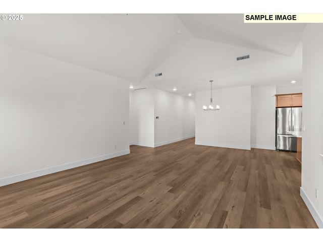 2243 E OTTER Loop 58, La Center, WA 98629