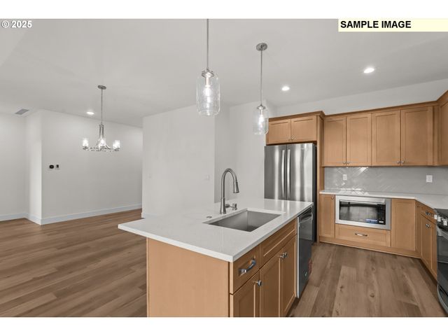 2243 E OTTER Loop 58, La Center, WA 98629