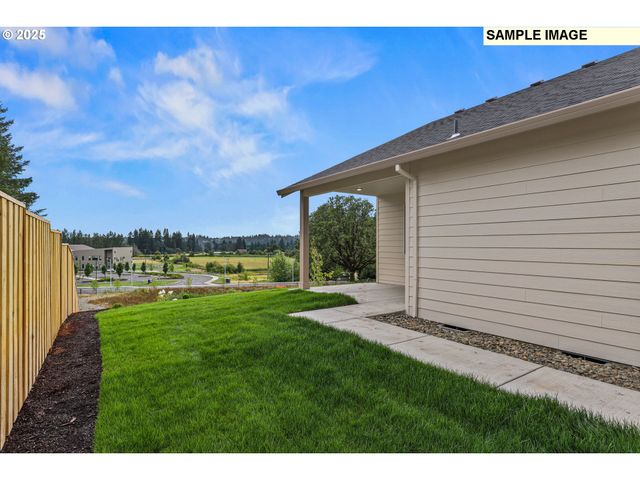 2243 E OTTER Loop 58, La Center, WA 98629