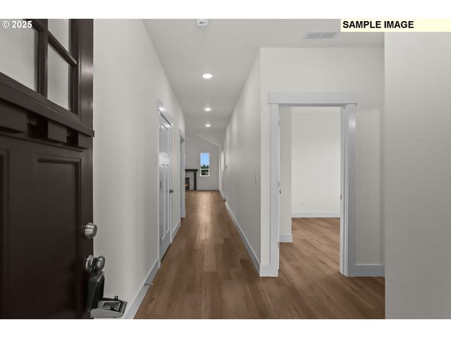 2243 E OTTER Loop 58, La Center, WA 98629